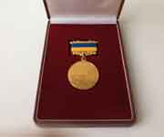 Медаль та Почесна Грамота КМ України, 2003